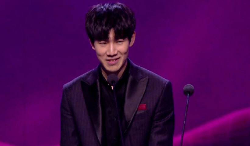 不再单纯代 不再单纯代