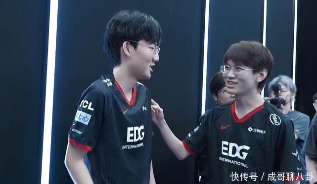 地胶和观众 地胶和观众