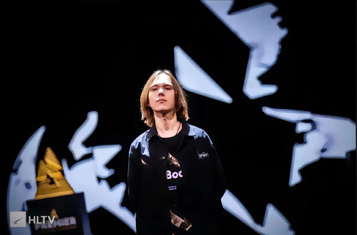 的更衣室影 的更衣室影